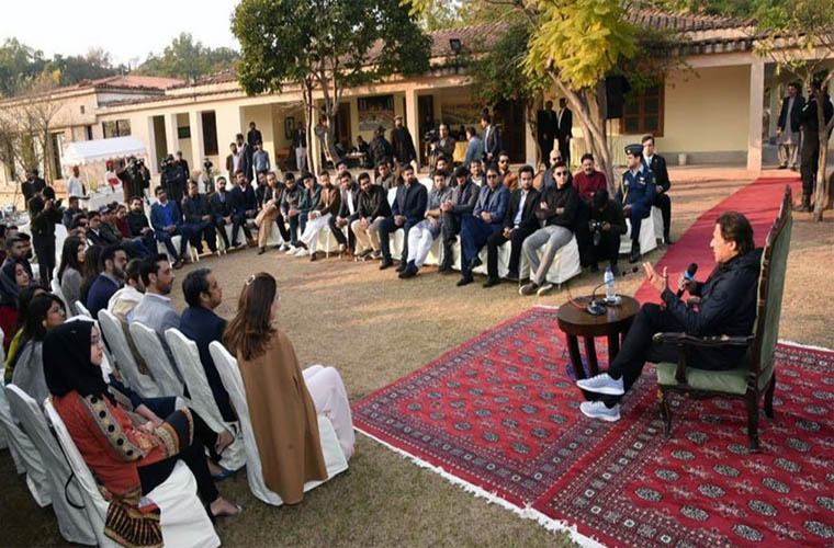 Prime Minister tells youth about Pakistan desire for peace in region