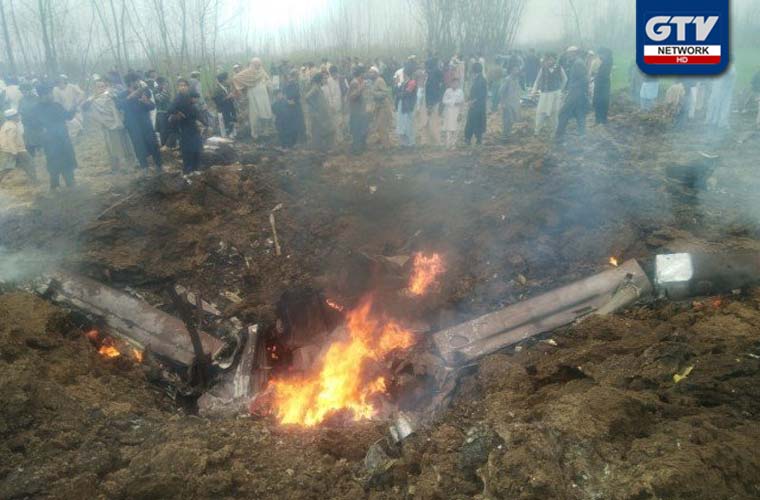 Pakistan Air Force training aircraft crashes in Mardan