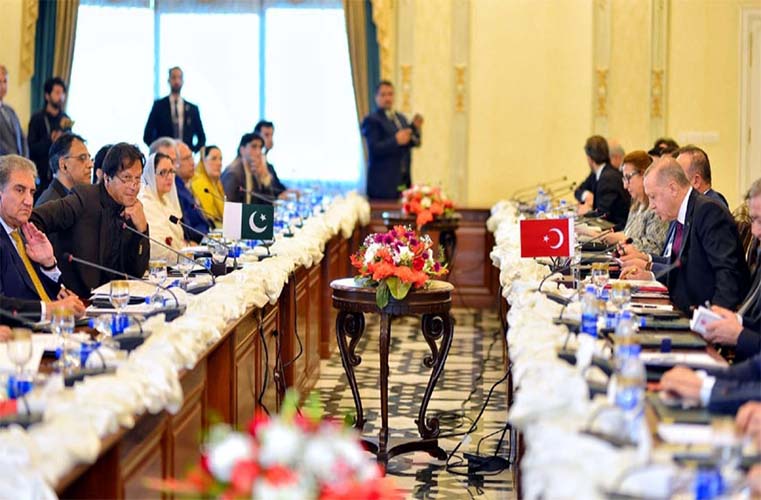 Pakistan and Turkey vow to continue to cooperate at UN, OIC and ECO