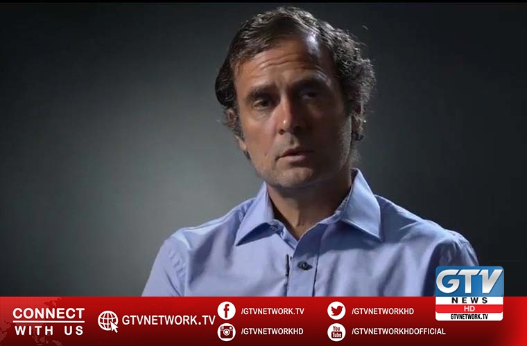 Rahul accuses Modi of fabricating a fake strongman image to become PM