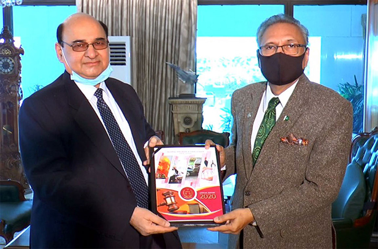 Federal Insurance Ombudsman directed to protect policy holders interests