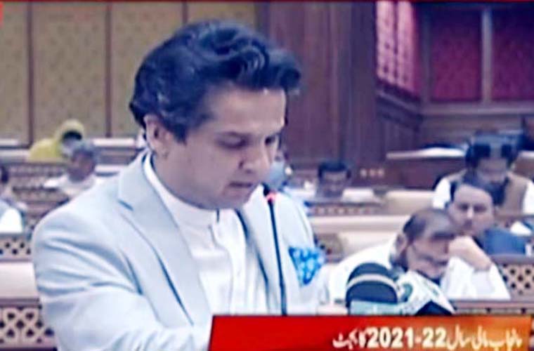 Punjab Finance Minister presents Rs2653bn budget for 2021-22 
