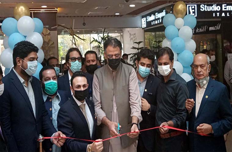 Anti Coronavirus vaccination campaign continues across country