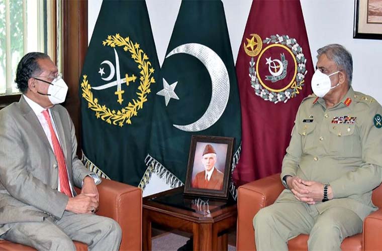 Ambassador Munir Akram calls on Pakistan Army Chief 