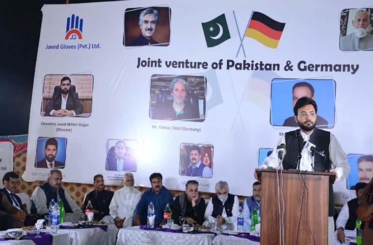 Pakistan heaven for new investment due to PTI govt policies: Farrukh Habib