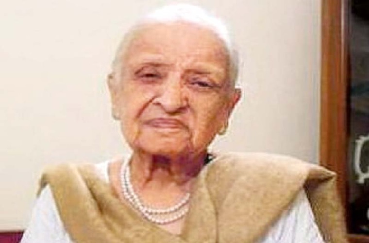 Today 6th death anniversary of Fatima Surayya Bajia