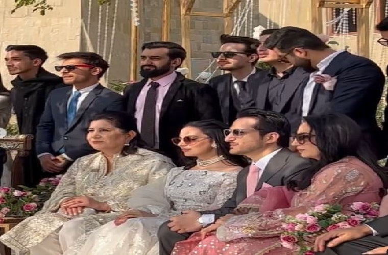 Bold Pakistani actress Mehar Bano Got Engaged