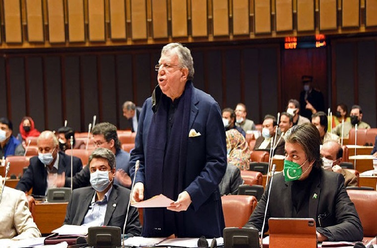 Pakistan to start using Saudi oil facility on deferred payment from next month: Shaukat Tarin