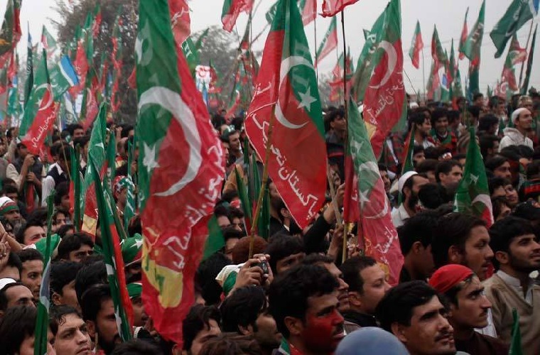 PTI plans public rally in Lahore on Oct 15