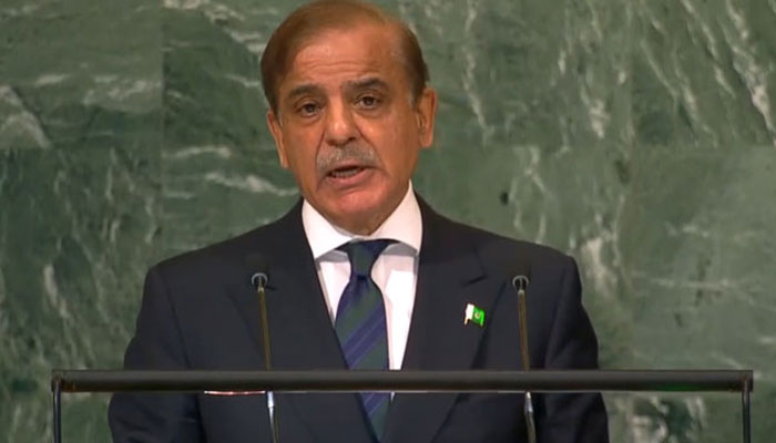 Who lectured nation, is himself involved in horse trading: PM