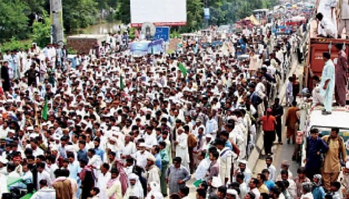 Farmers sit-in continues on third day