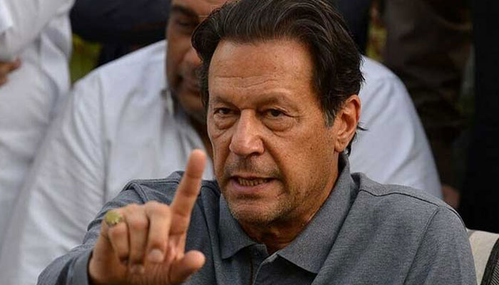Ishaq Dar returning to Pakistan under a deal: Imran Khan