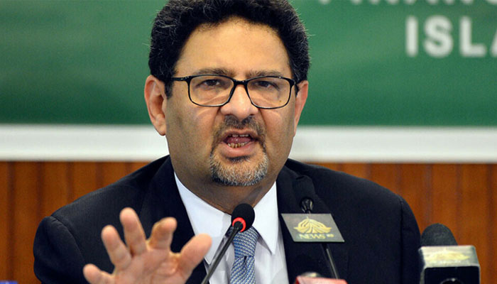 Miftah Ismail ‘verbally’ resigned as finance minister