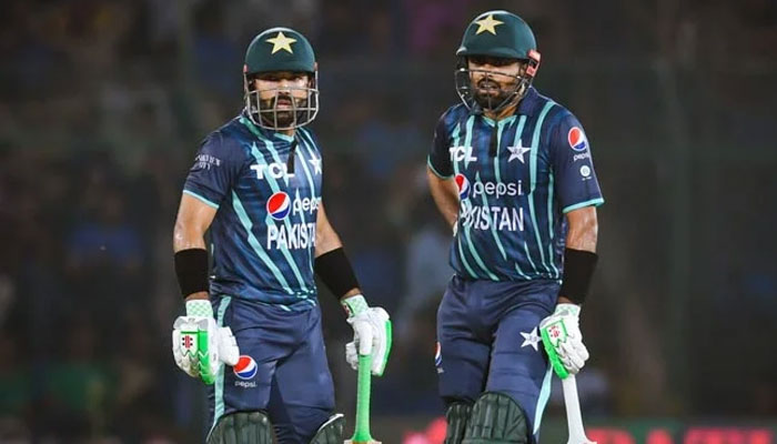 PAK Vs ENG T20I: Pakistan chases 200 runs with 10 wickets