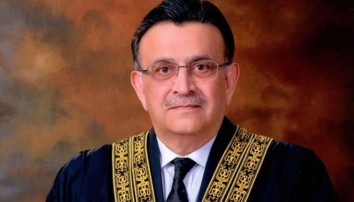 Judiciary cannot address all political issues: CJP
