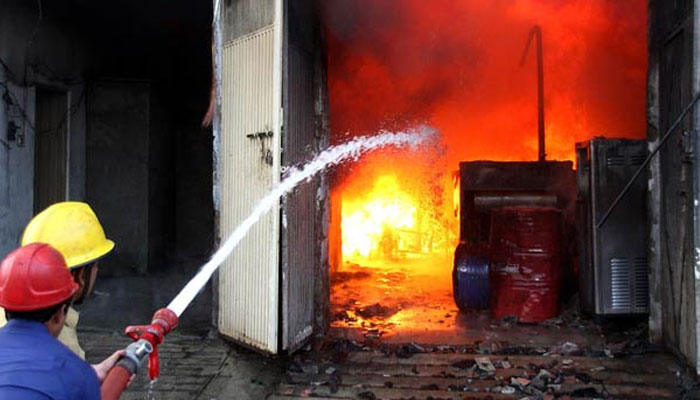 Lahore: Fire erupted in toys factory