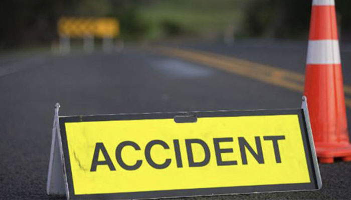 India: 14 people killed and 40 injured in bus-trolley collision