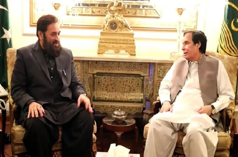 Baleeghur Rehman, the governor of Punjab, accepts CM Pervaiz Elahi’s vote of confidence