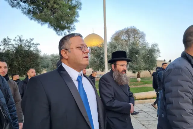 Israeli Minister Itamar Ben-Gvir visits Al Aqsa mosque in provocation to Palestinians