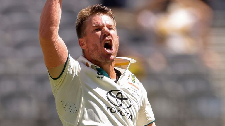 Aus vs Pak 1st Test day 1 : David Warner hammered 164 taking Australia 346-5