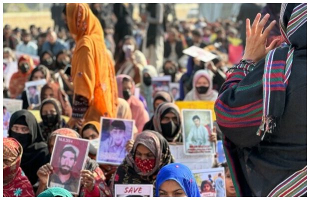Baloch Yakjehti Committee ended month long sit-in outside National Press Club