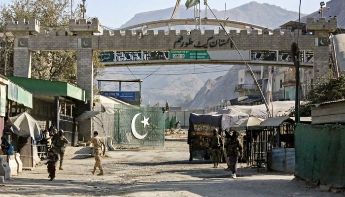 Torkham border reopened after Afhanistan accepted valid travel documents for drivers from April 1