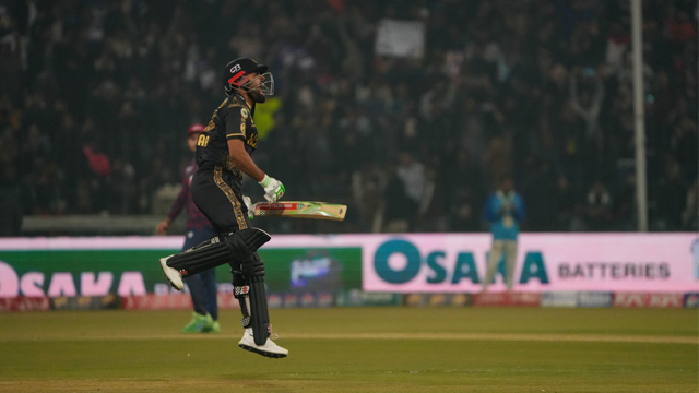 Babar shines as Zalmi down United