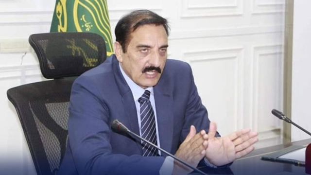 Pindi Commissioner Chatta resigns admitting role in rigging