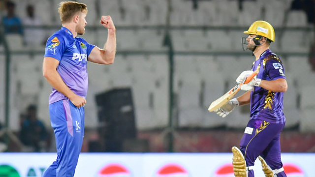 Sultans dump Gladiators, book clash against Zalmi