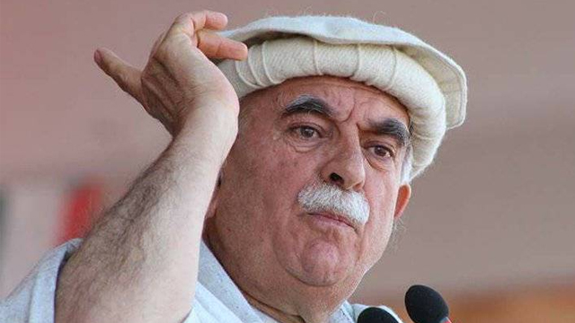 Achakzai urges PTI to delay civil disobedience movement