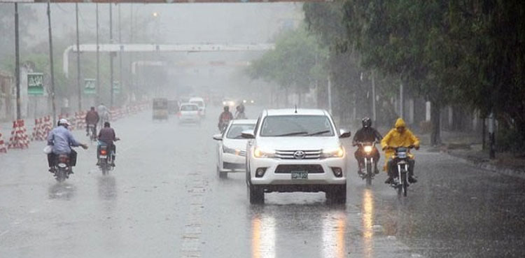 Karachi receives rain with thunderstorm