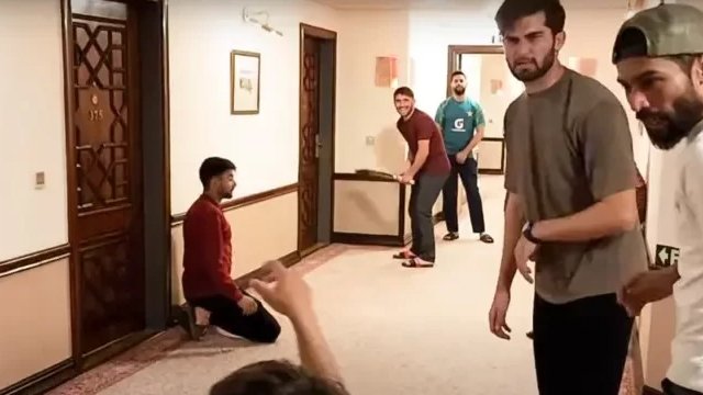 Watch: Pakistan players enjoy indoor cricket