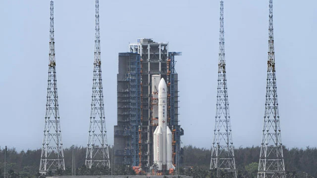 Pakistan’s satellite set to embark on moon journey