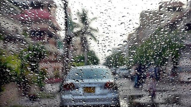 PDM issues moderate to heavy rains in Karachi