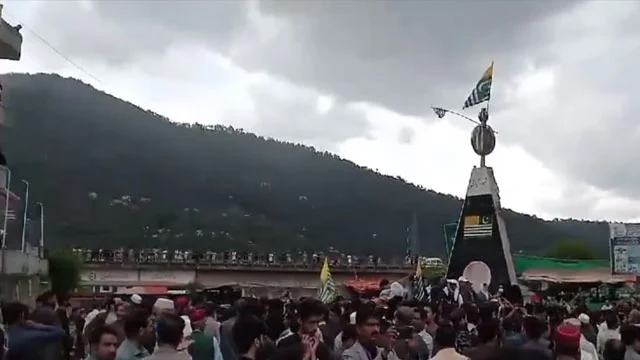 PM approves Rs23b for AJK amid ACC protest