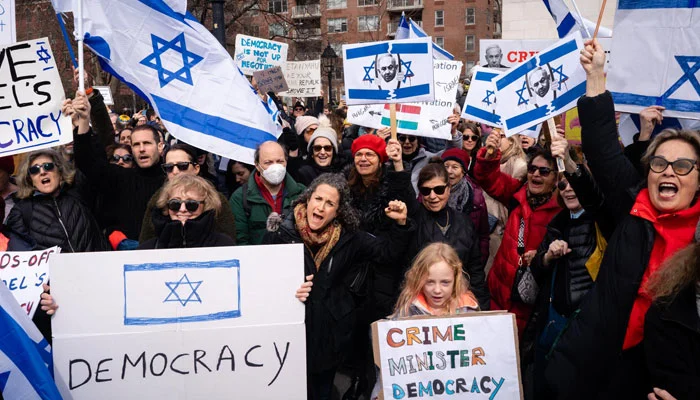 Anti-Israel protests continue in London, NY