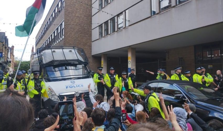 Oxford students nabbed at pro-Palestinian sit-in