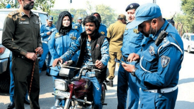 Govt imposes ‘tax’ on traffic challan payments; details here