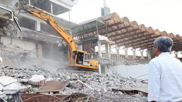 Chairman PCB reviews Gaddafi Stadium upgradation work