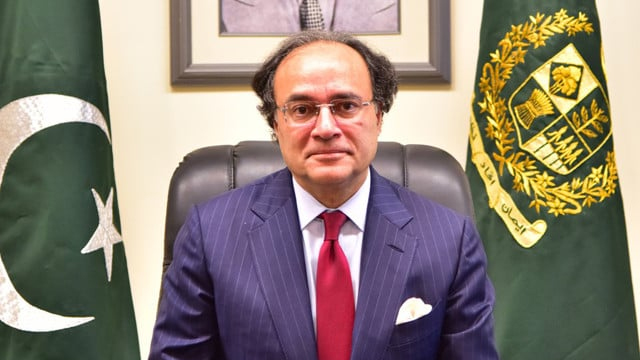 Aurangzeb welcomes Pakistan-India ceasefire