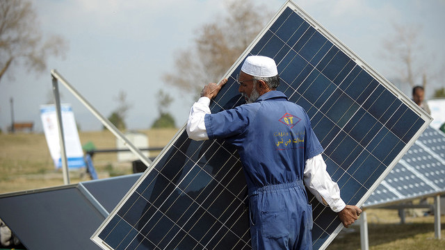 How much can installing solar panels reduce electricity bills?