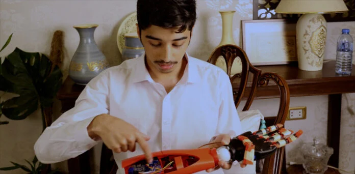 Pakistani student develops prosthetic arm