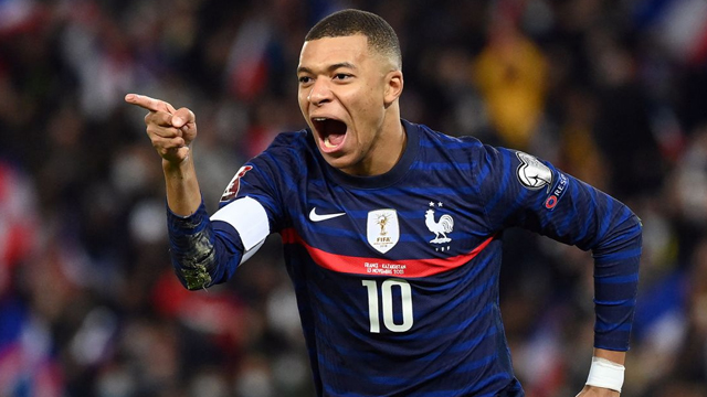 Thousands welcome Mbappe to Real Madrid