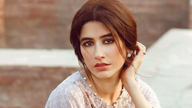 Syra Yousuf breaks the internet with new vacation pictures