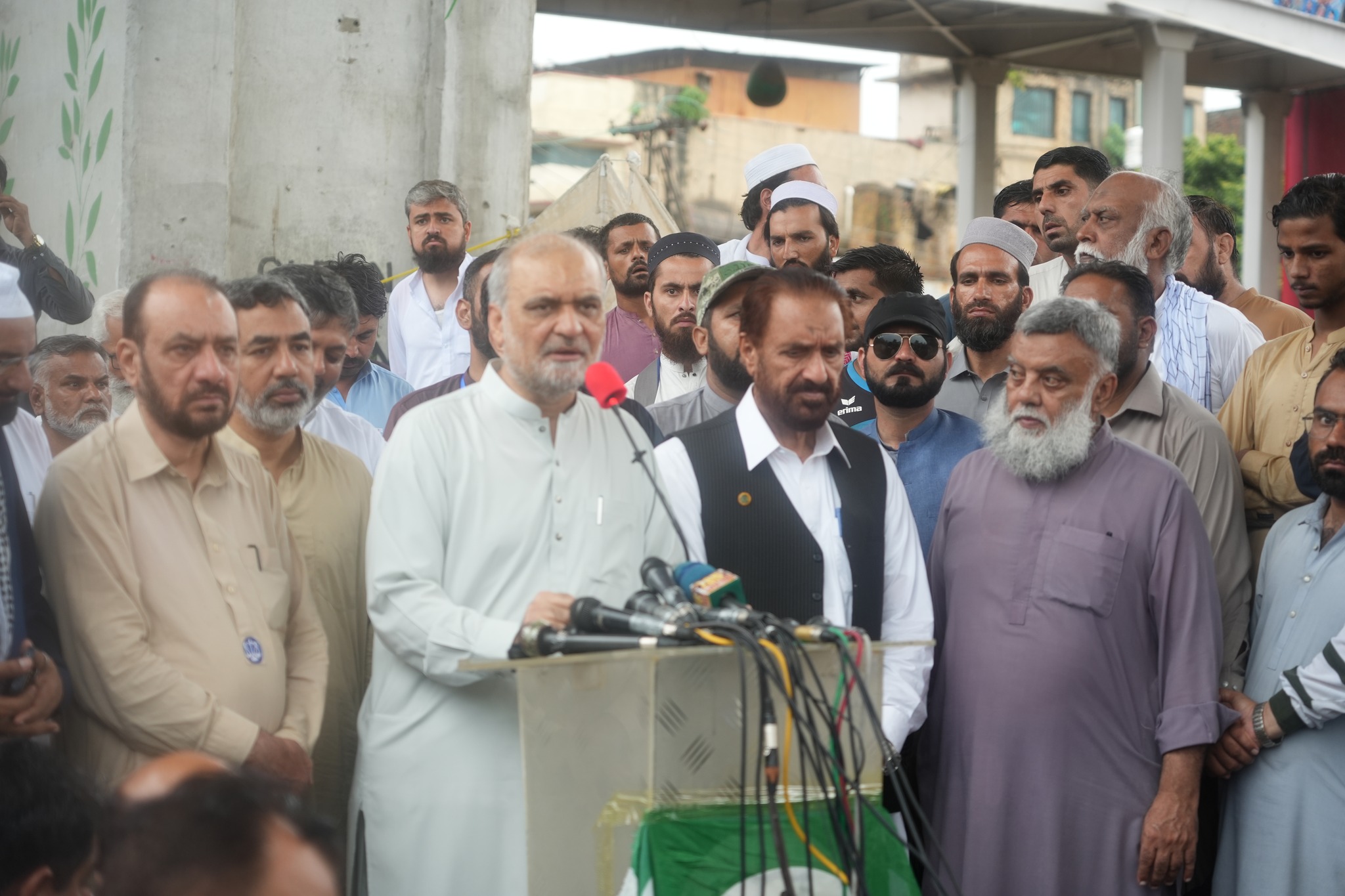 JI sit-in enters 6th day amid announcement to launch protest in Karachi from today