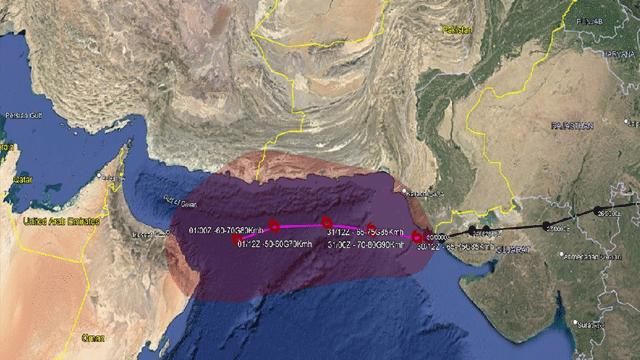 Cyclone Asna now 170km away from Karachi: PMD