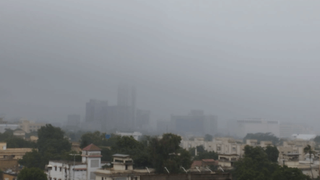 Cold winds enter Karachi