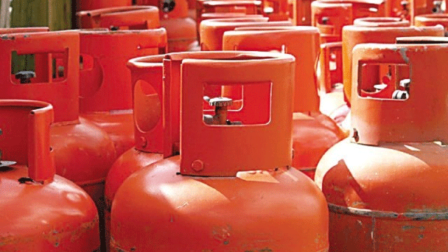 Govt jacks up LPG prices for October