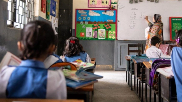 Private schools directed not to charge advance or additional fees in Sindh