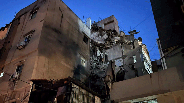 Israeli air strike hits southern Beirut